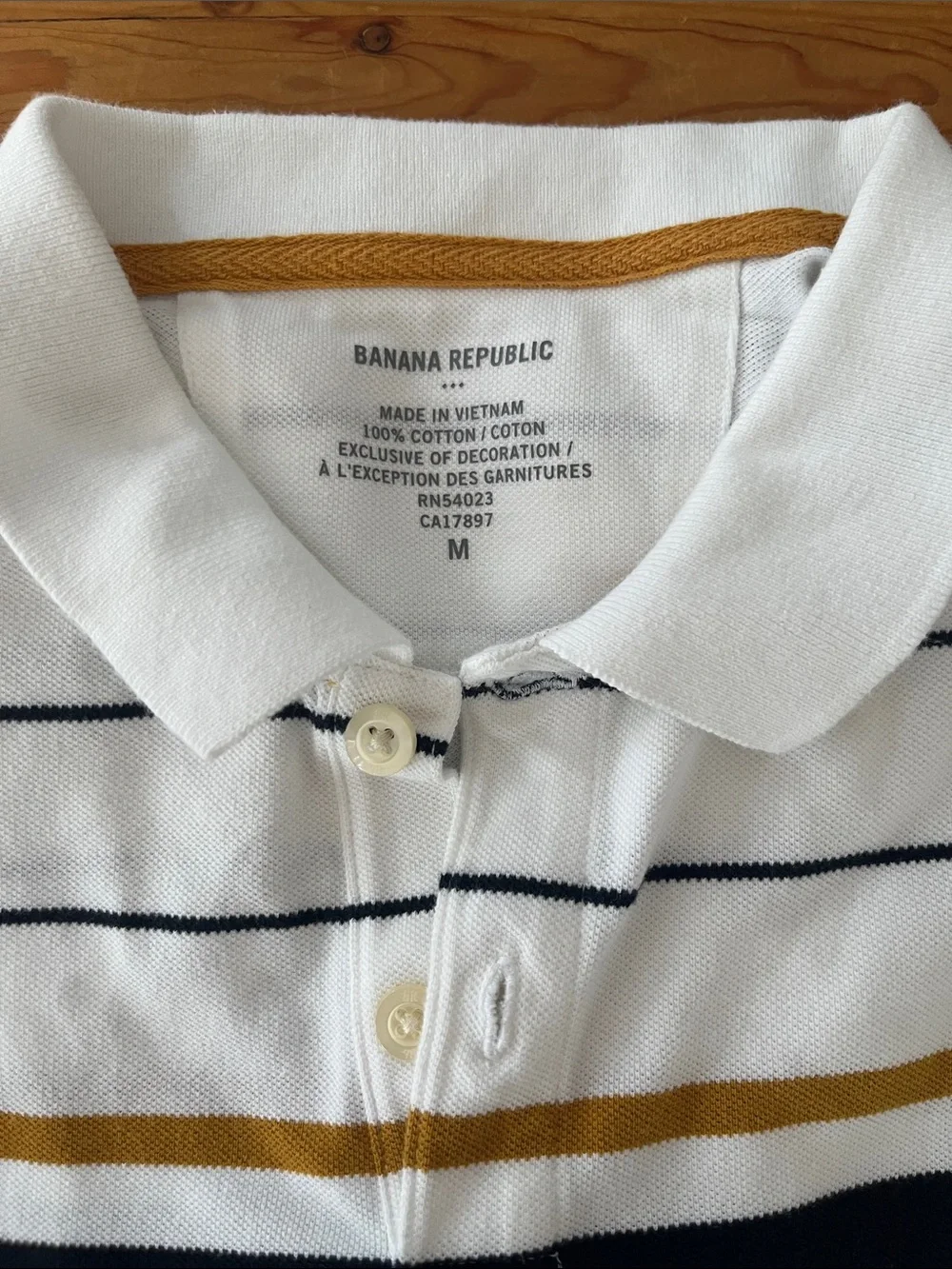Banana Republic White Polo with Navy & Gold Stripes, sz M